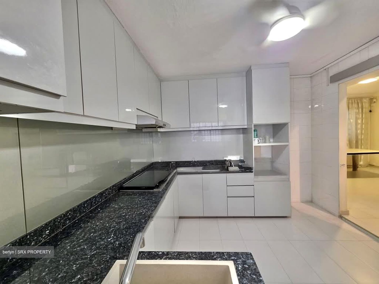 Blk 405 Hong Kah Court (Jurong West), HDB Executive #604854641